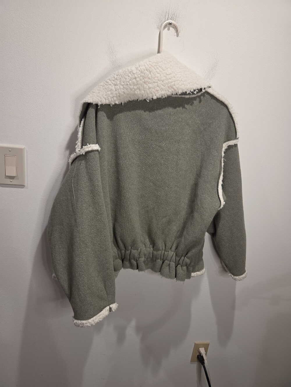 New Oil & Hali Size L Green Oversized Sherpa Trim Jacket - Picture 3 of 6